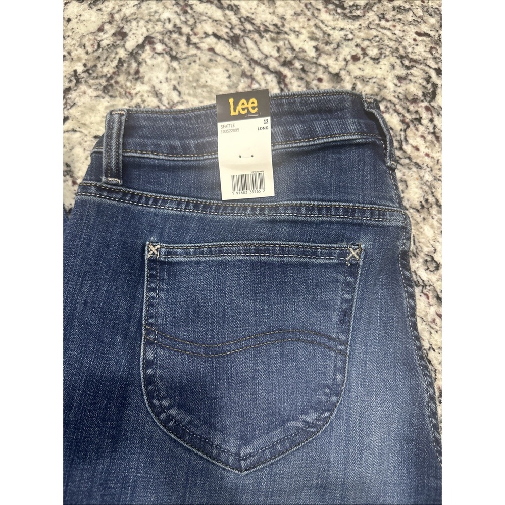 NWT New Lee Women's Legendary Regular Fit Straight Leg Jeans‎ 12 Long - Picture 2 of 13